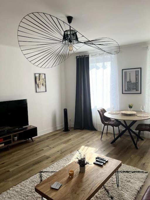 Appartement Cosy Et Lumineux Avec Parking Gratuit Кольмар Екстер'єр фото