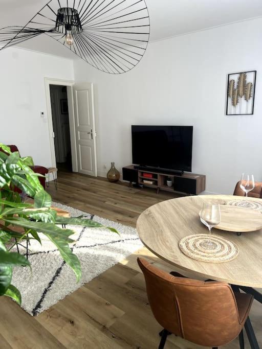 Appartement Cosy Et Lumineux Avec Parking Gratuit Кольмар Екстер'єр фото